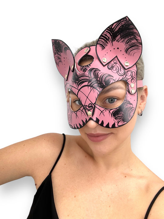 Leather cat mask (pattern)