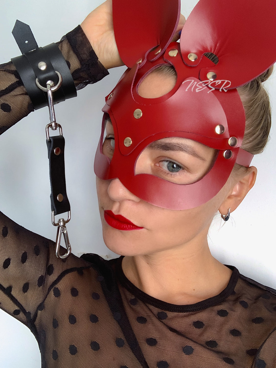 Leather set Mask and handcuffs